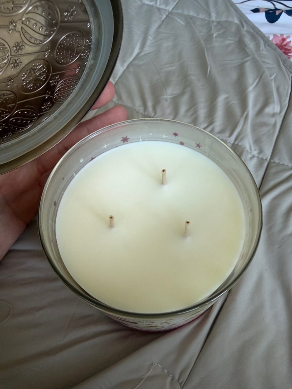 “Land of Sweets” Bath and Body Works 3 Wick Candle - Picture 4 of 4